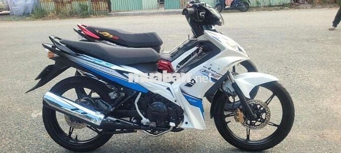 Xe máy Yamaha Exciter 2013 màu Trắng Xanh