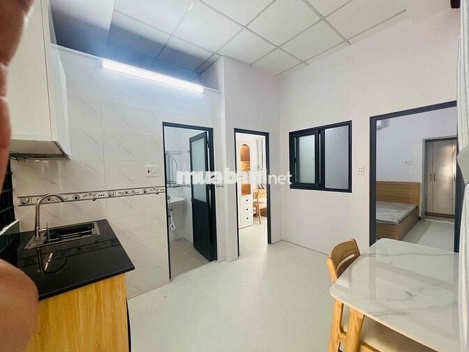 Căn hộ 2PN + sân thượng, full nội thất ngay Cv Hoàng Văn Thụ