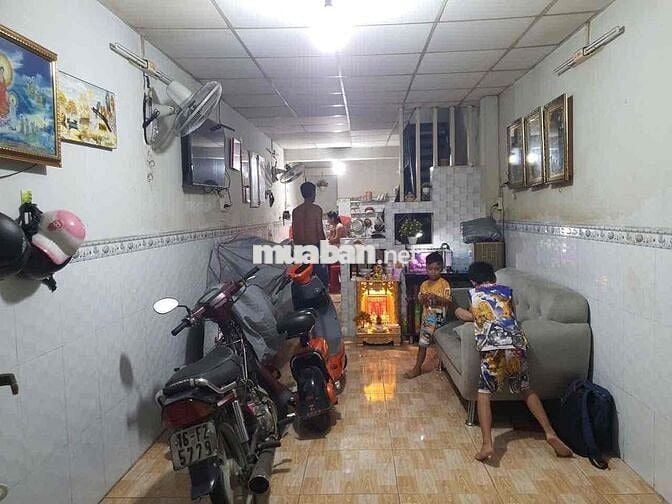 Lê Đình Cẩn - 2 tầng - Hẻm Xe Hơi - Nhà Trống - 2PN. - 7Tr