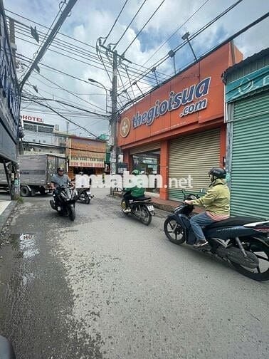 CHo thuê nhà căn góc 2 mặt tièn đường Liên khu 4-5 dt 7,2x10m