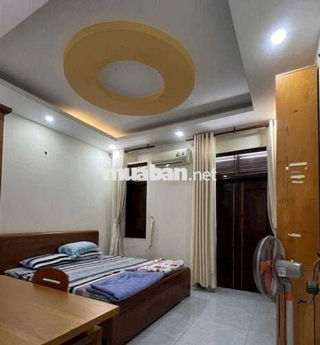 bán nhà 4x18m trệt 2 lầu hẻm xe hơi 2 mặt trước sau rất thoáng rẻ tt