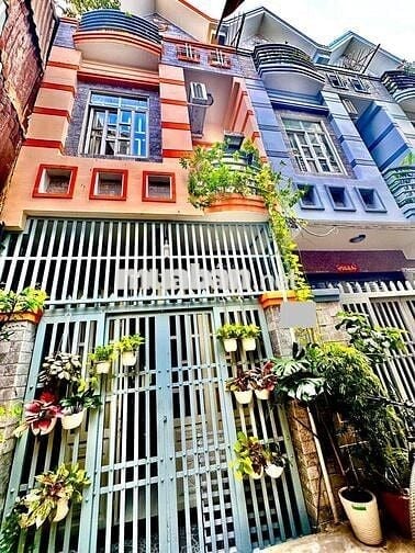 3 TẦNG BTCT - NỞ HẬU 5.7M - Ô TÔ ĐỖ CỬA - P.16 Q8