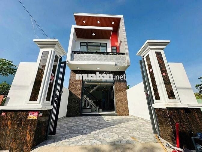 BÁN NHÀ LẦU SỔ RIÊNG. GẦN 100M2 GẦN TRƯỜNG LÁI BỬU LONG