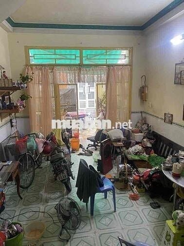 3 LẦU BAN CÔNG - ĐƯỜNG MỄ CỐC P15 Q8 - SAU LƯNG TRẠM Y TẾ.