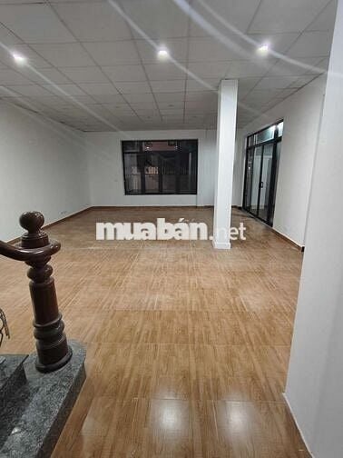 SIÊU PHẨM CHO THUÊ TẠI PHẠM VĂN ĐỒNG 120M2- 5 TẦNG