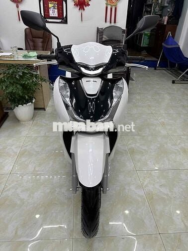 SH 160CHINHCHỦ 2025 ODO 1K NHƯ MỚI GIÁ TỐt