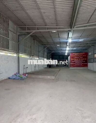 Kho đẹp ở Đường Đào Trí cần cho thuê gấp diện tích 300m2 có pccc