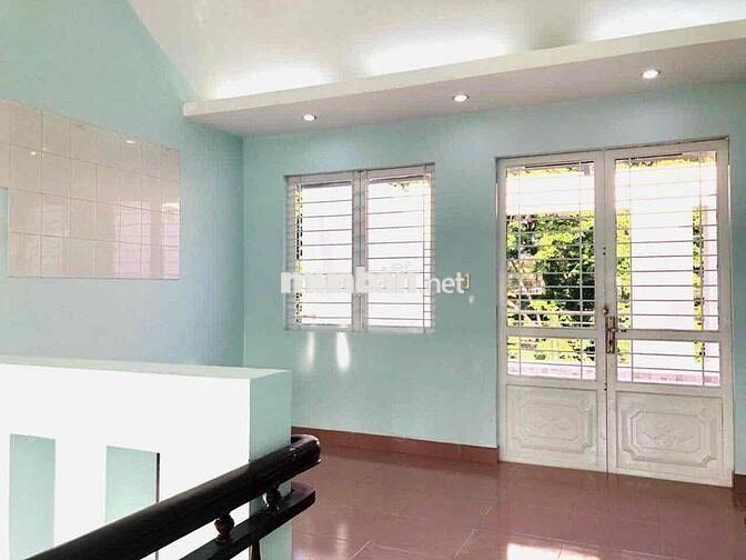 Cho thuê nhà 1T2L, mặt tiền Nguyễn Thị Tồn, P.Bửu Hòa.