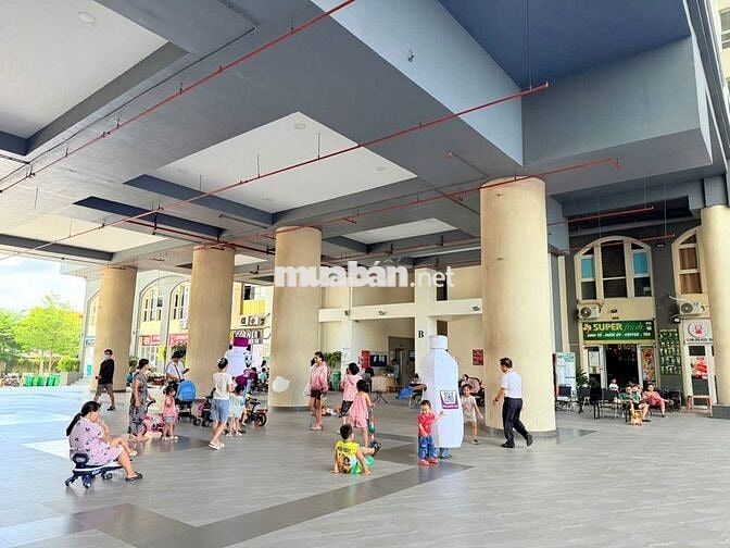 Bán gấp 62m2 2pn 2wc có nội thất dính tường giá 2,380 tỷ (full VAT)