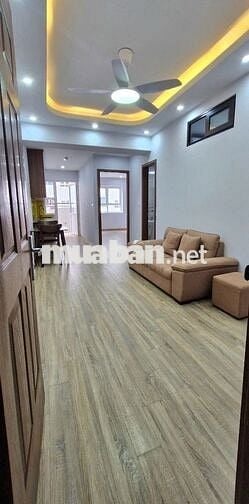 Bán căn hộ tòa 30T1 Nam Trung Yên, 44m2, 2N,1WC, giá 4,4 tỷ