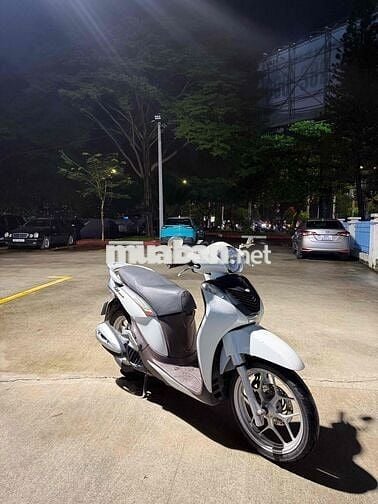 cần bán shmode 2017 khoá smatkay chính chủ xe zin