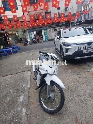 Bán xe Yamaha Sirius mầu trắng chính chủ