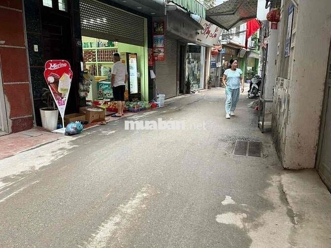 Cc bán nhà Mễ Trì, 40m x 6T, Ngõ Thông, Ô tô qua vào nhà, Kd xịn