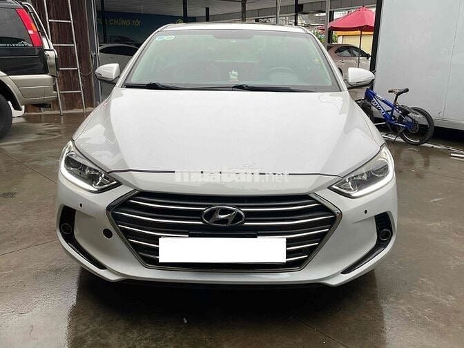 Hyundai Elantra 2018 2.0 AT - 70000 km