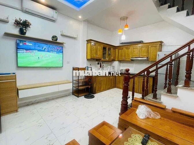 CHÍNH CHỦ CẦN BÁN NHÀ Ở QUANG TRUNG 30M2 5TẦNG NGAY NGUYỄN HUỆ