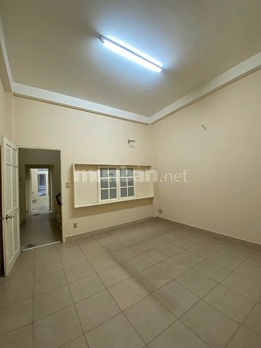 Nhà hẻm 6m Lý Thường Kiệt, Q10. DT 4x16m, 3 tầng