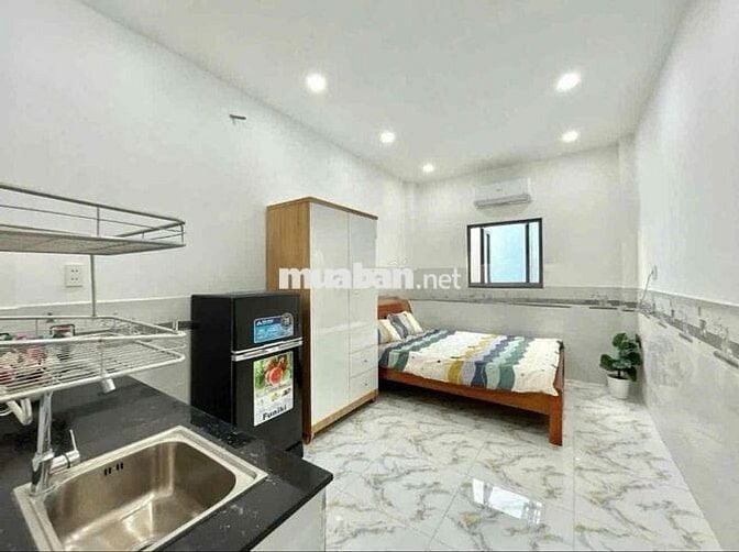 phòng studio full nội thất rộng 25m2 gần ĐH IUH , ĐH Van Lang