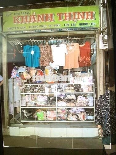 SANG LẠI SẠP QUẦN ÁO 3 MẶT TIỀN TRUNG TÂM VĨNH LONG