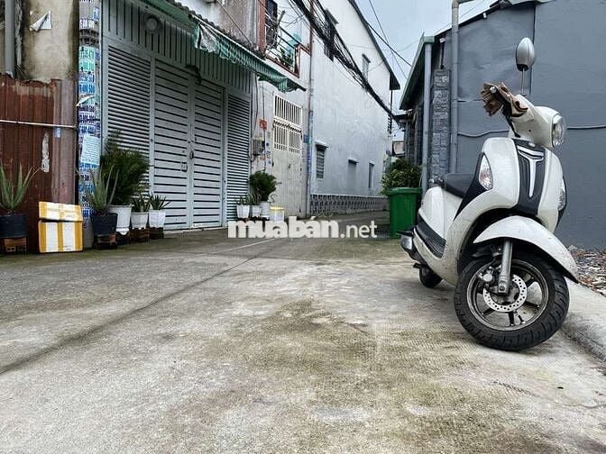 BÁN ĐẤT HÓC MÔN - Ô TÔ NGỦ TRONG NHÀ - DT KHỦNG -GIÁ RẺ