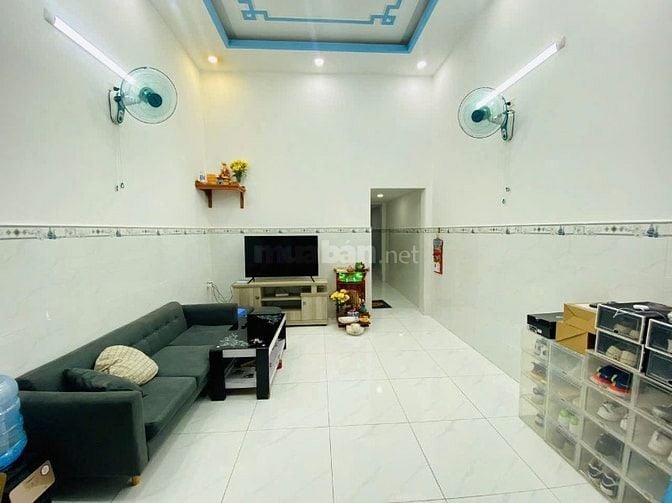 Chính chủ bán nhà đúc lững tl51 q12,ngay chợ đường Sh Chung vi bằng