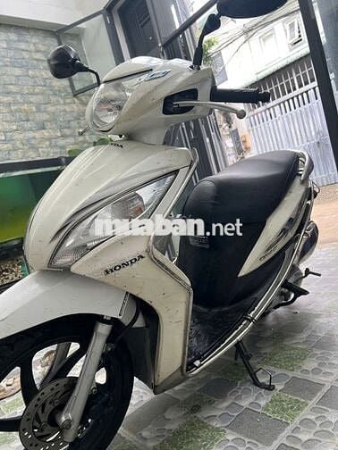 Chính chủ bán xe Honda -vision màu trắng