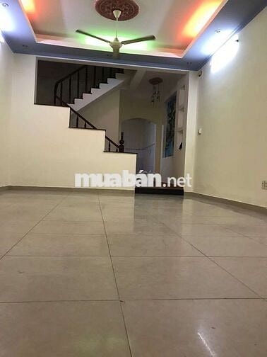 Hẻm xe tải Quận 11, dt: 4,5x16m trệt lầu, giá 15,5 triệu