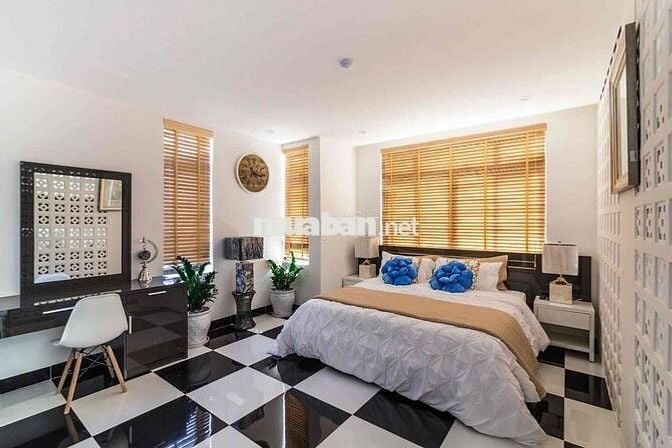 Penhouse for rent 225m2 with private garden including in Son Tra