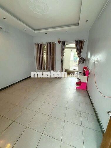 Nhà MT khu chợ BÌNH LONG [4x18, 1 lầu, 3pn, 2toilet]