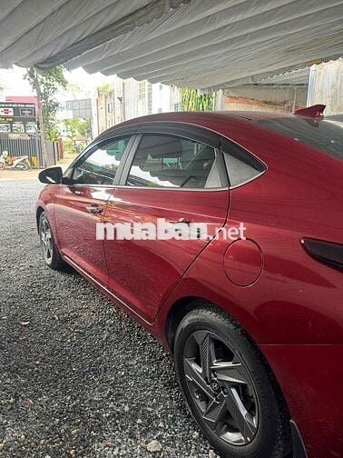 2022 đặt biệt, màu đỏ, như mới, xe trùm mền