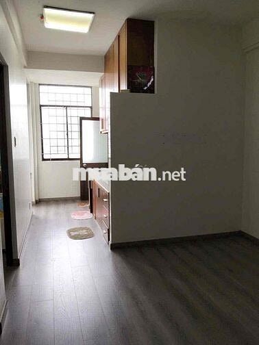 CHO THUÊ CH 2PN, 1WC, CÓ BAN CÔNG, NỘI THẤT CĂN BẢN, KDC NAM LONG, TRẦ