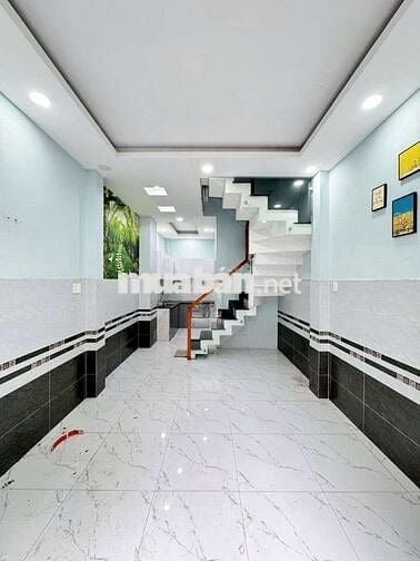 QUỐC LỘ 1A, BÌNH TÂN 27m² + 3 TẦNG CÓ SÂN THƯỢNG - HẺM XE HƠI -SỔ ĐẸP