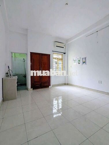 Phòng nội thất, cửa sổ, CVPM QT, Hiệp Thành