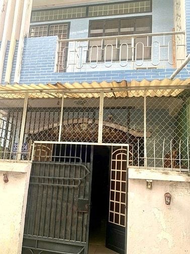 Cho thuê ngcăn 4,5x12 1lầu full NT 2ML 1TV tủ lạnh 2PN2WC hẻm 3m P13BT