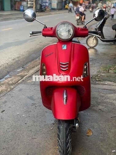 BÁN XE VESPA GTS. XE RẤT ĐẸP. BS 60 42224