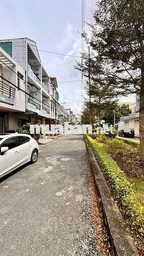 Nhà mặt tiền 90m2, 3 phòng ngủ, đường B19, KDC 91B, P. Tân An, Tp. CT