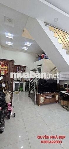 Trung tâm Lâm Văn Bền, cận các trường nổi tiếng Quận 7, hẻm thông.