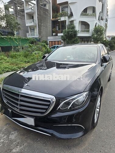 Mercedes Benz E Class 2017 E200 - 96000 km