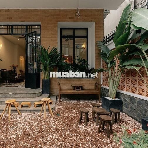 CHO THUÊ BIỆT THỰ SÂN VƯỜN NGUYỄN BỈNH KHIÊM Q1, DT 7x20M, TRỆT 2 LẦU