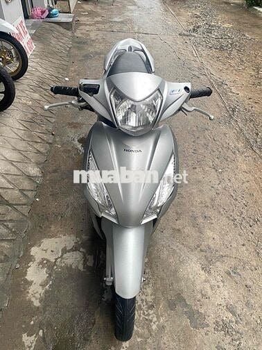 Vision 2015 xe đẹp máy zin êm đúng chủ chỉ 16tr