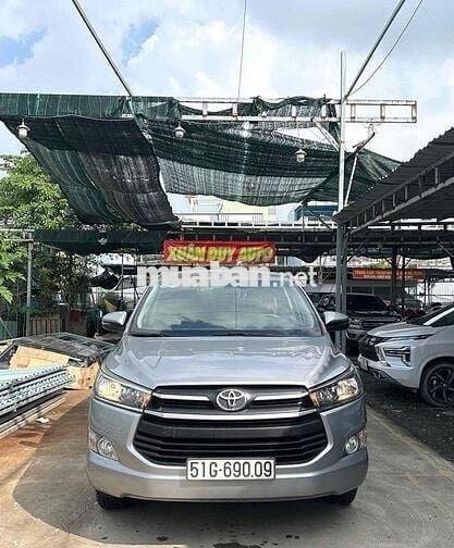 Toyota Innova 2.0E 2018 - 118,000km