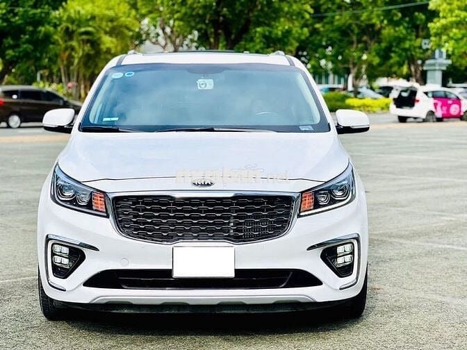 Kia Sedona 2020 3.3 GAT Premium - 42,000 km cọp.