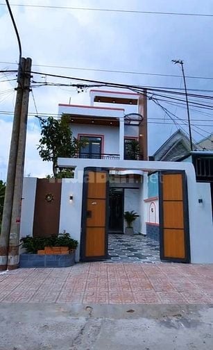 Ngộp Bank 900tr nhà sổ hồng riêng ngay Chợ Bình Chánh Thuê 11tr/tháng 