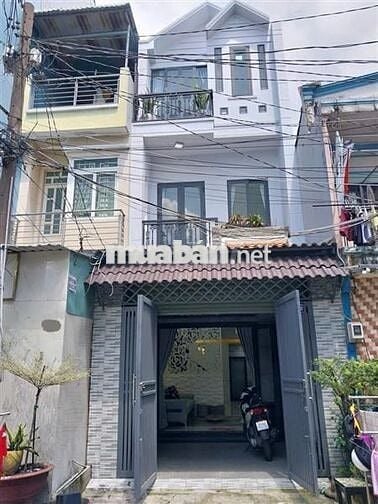 NHÀ ĐẸP 3 TẦNG, SÁT MẶT TIỀN, GẦN CÔNG VIÊN LÀNG HOA. CHỈ 5.9 TỶ TL.