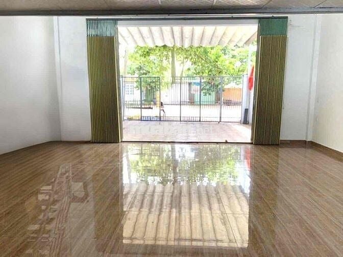 CHO THUÊ NHÀ MẶT TIỀN 125m2 VỪA Ở VỪA BUÔN BÁN GẦN CHỢ DĨ AN - DĨ AN