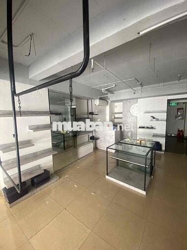 Cho thuê mặt bằng trung tâm Q1 cả p.kho chỉ 35tr