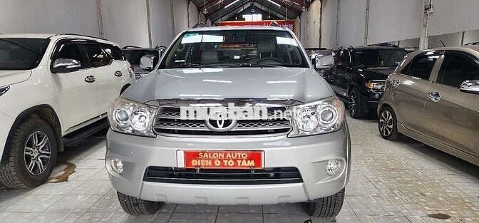 Toyota Fortuner 2010 Xăng 2.7L Tự động Bạc