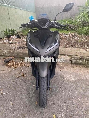 muốn đổi xe khác cần bán con vario 150 đời 2020