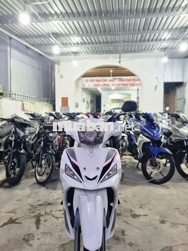 Sirius Fi máy êm.ngon xe đẹp