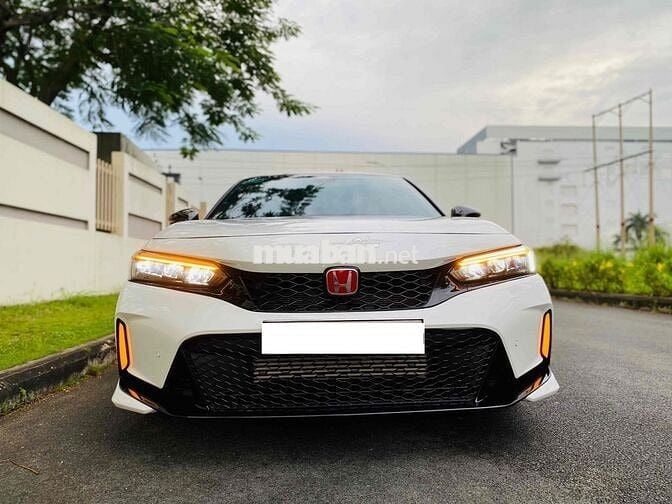 Civic Rs 2024 lên 100tr phụ kiện