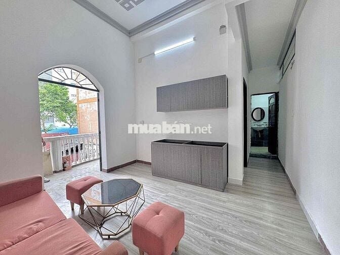 1PN Ban Công 35m2 Full Nội Thất New 100% - Ngay Vòng Xoay Dân Chủ